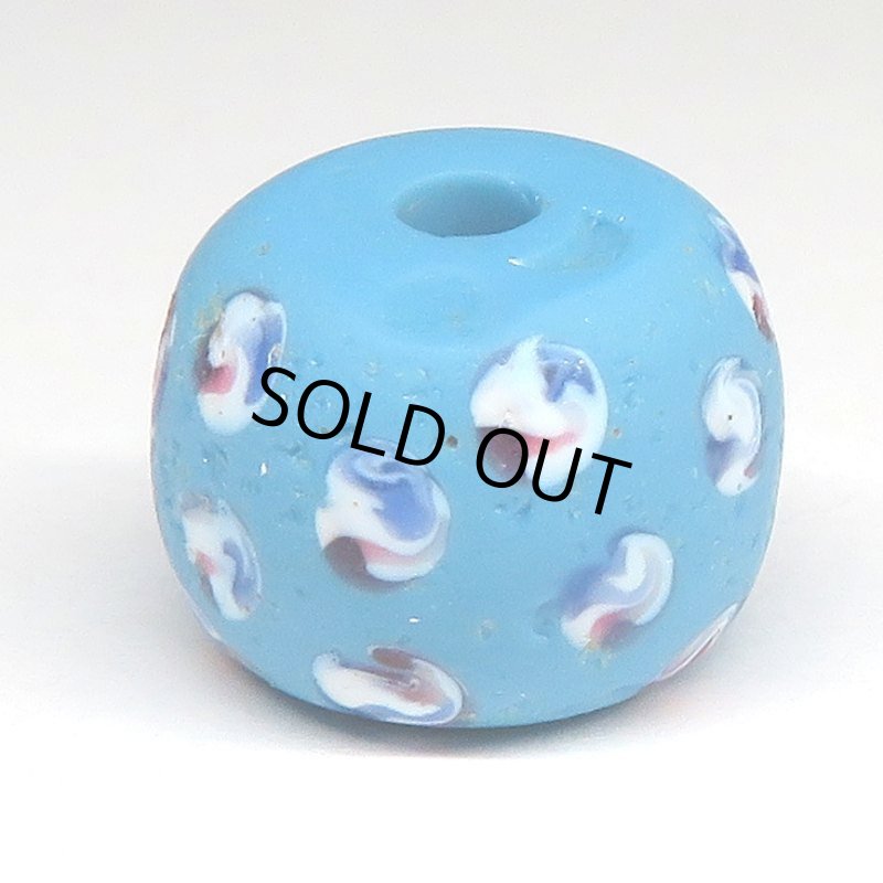 画像2: ブルーのファンシーアイ (2)