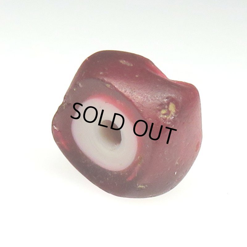 画像5: 濃赤ホワイトハーツ 多面体 (5)