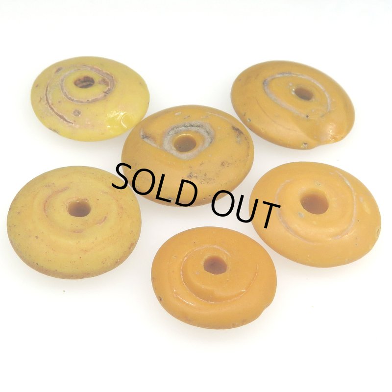 画像2: 山吹色+黄支子色ディスク型ヴェネツィアン　6個セット (2)