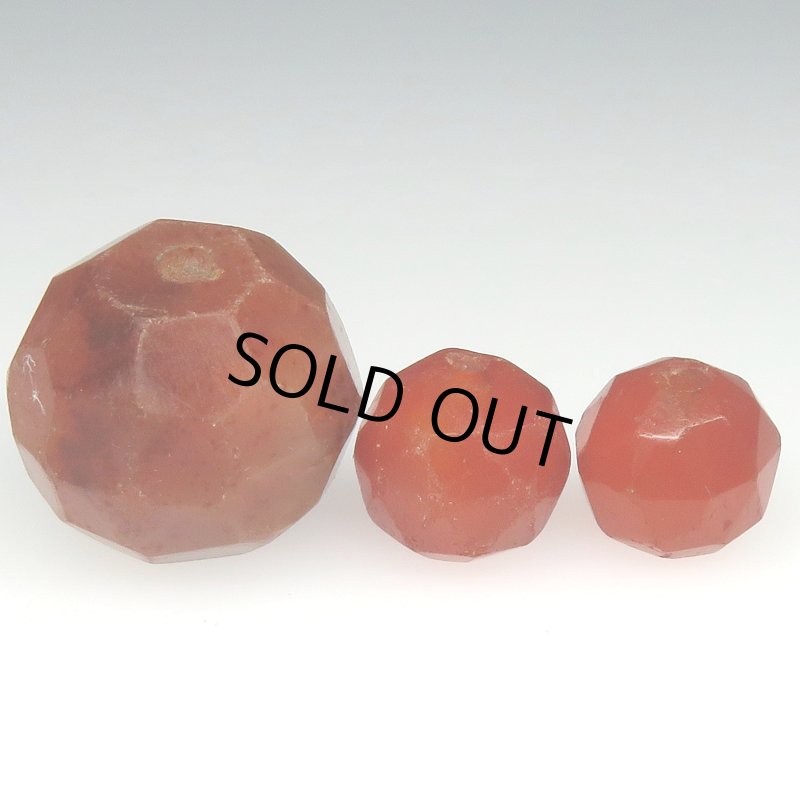 画像2: ナガ族伝世カーネリアン多面体　3個セット (2)