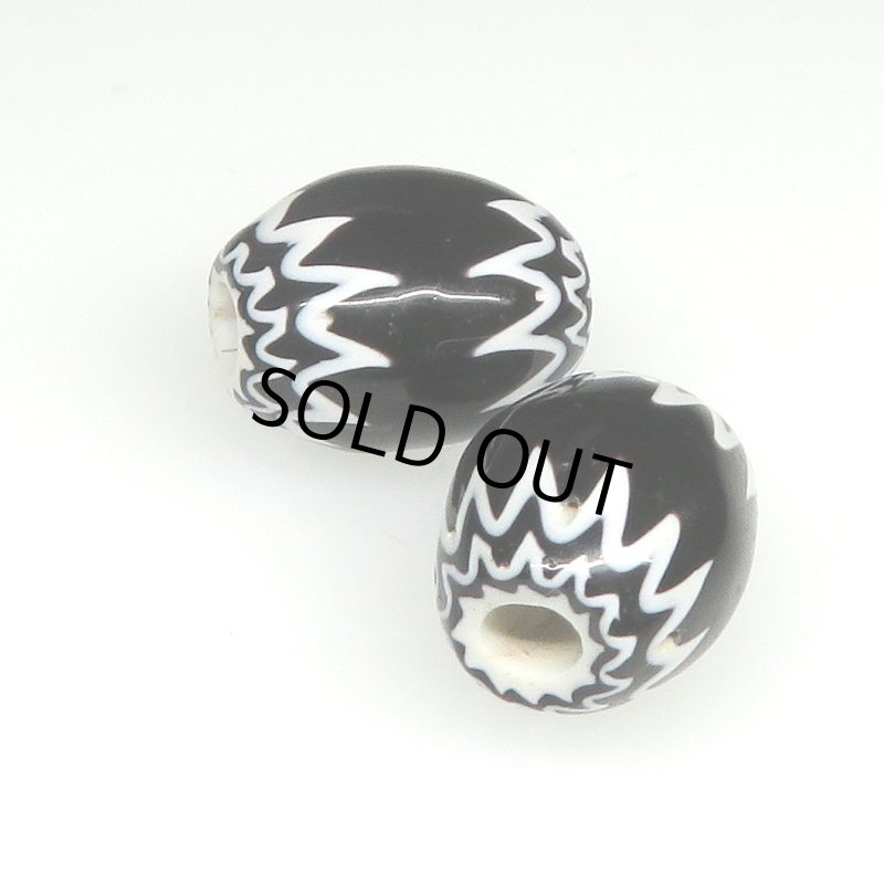 画像1: ブラックシェブロン小粒　2個セット (1)