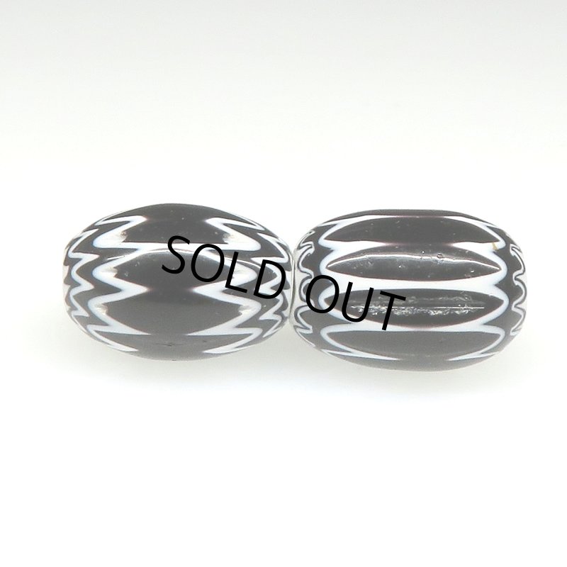 画像3: ブラックシェブロン小粒　2個セット (3)