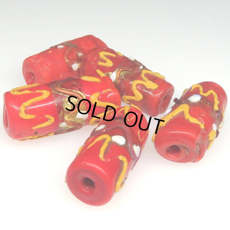 画像1: 赤いウェディングケーキ　難あり (1)