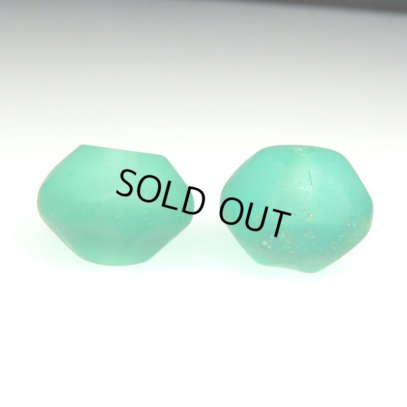 画像2: ウランガラス　緑小2個セット (2)