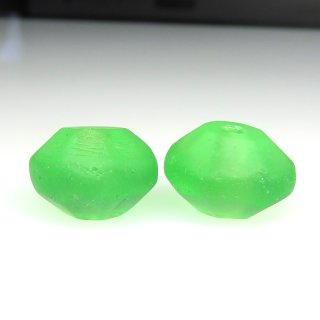 ウランガラスビーズの販売