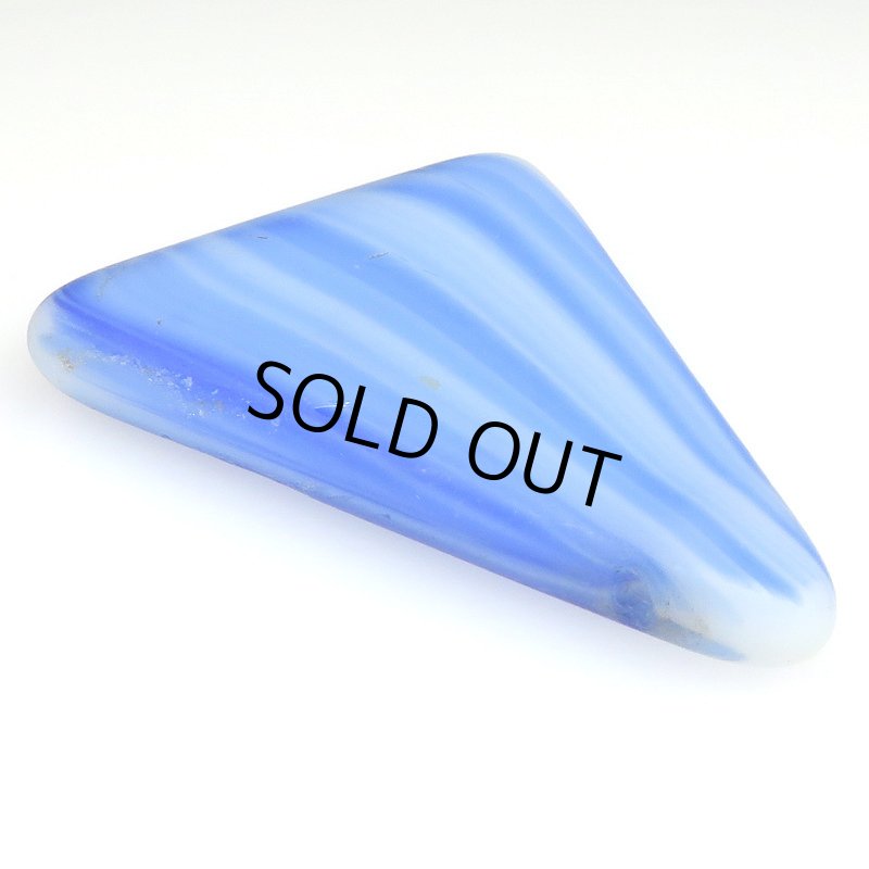 画像2: ウェディングビーズ　三角乳白+ブルー (2)