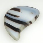 画像1: ウェディングビーズ 勾玉型 ゼブラ (1)