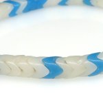 画像2: スネークビーズ　白+水色短連 (2)