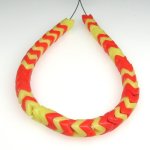 画像1: スネークビーズ　黄色+朱色短連 (1)