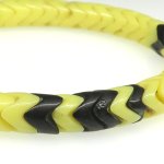 画像2: スネークビーズ　黄色+黒短連 (2)