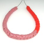 画像1: スネークビーズ　ピンク+朱色短連 (1)