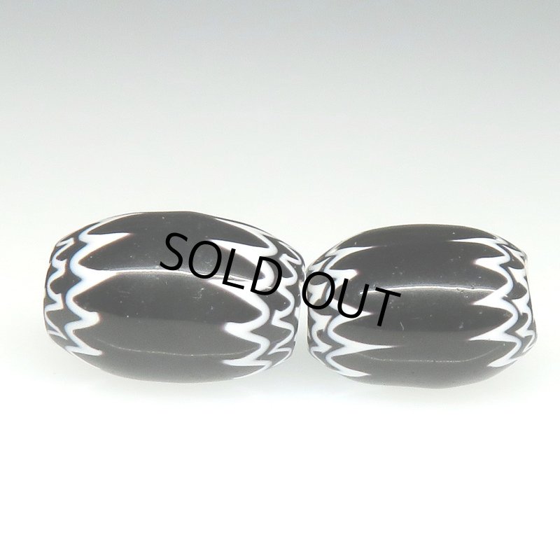 画像2: ブラックシェブロン小粒　2個セット (2)