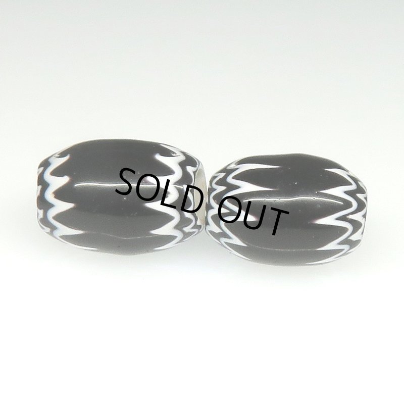 画像3: ブラックシェブロン小粒　2個セット (3)