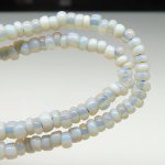 画像3: オパール乳白のシードビーズ連（複数在庫あり） (3)