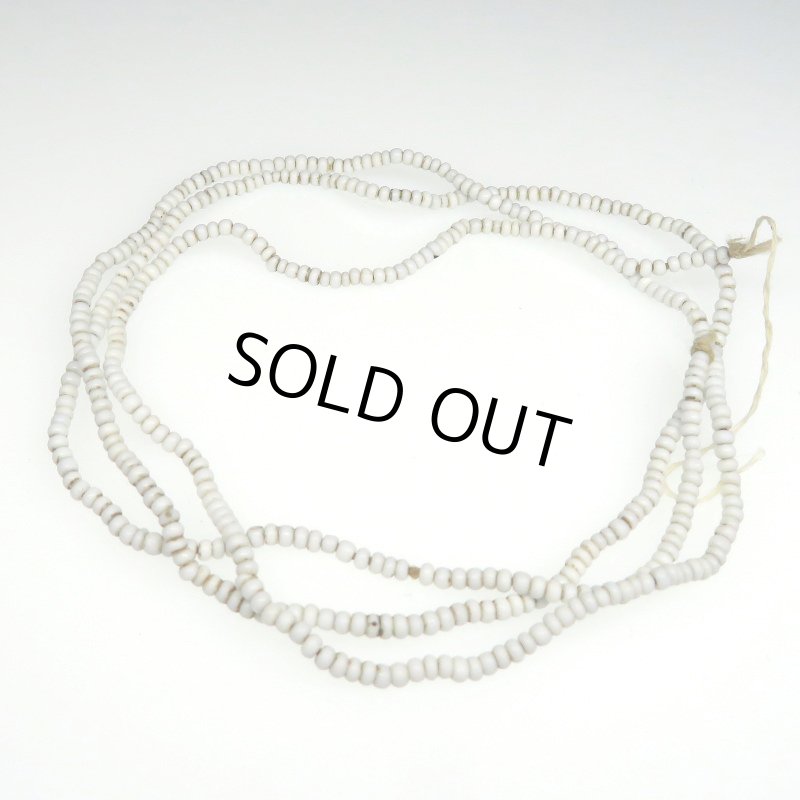 画像1: 白の極小シードビーズ連 (1)