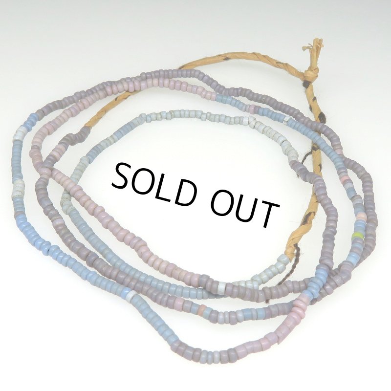 画像1: 薄ピンク+ピンクグレー+ブルーグレー極小シードビーズ連 (1)