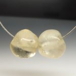 画像4: アフガニスタン古代水晶　丸玉2個セット (4)
