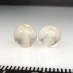 画像2: インドネシア古代水晶　丸玉2個セット (2)