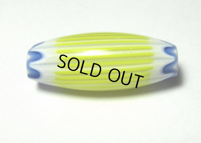 イエローストライプシェブロン