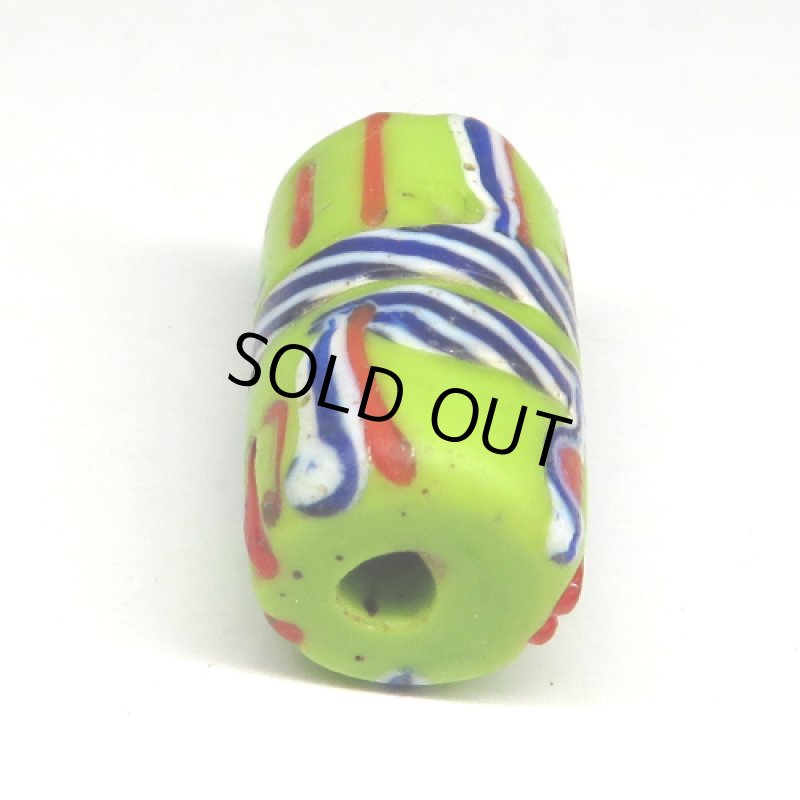 黄緑のレースファンシー