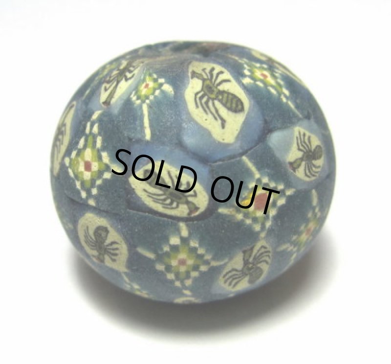 細密モザイク玉　蜘蛛