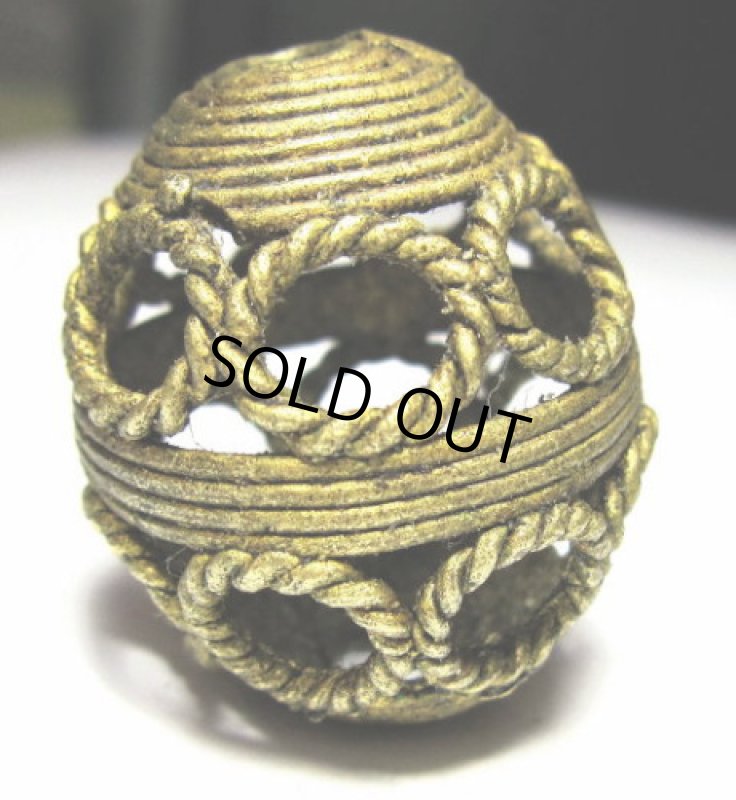 バウレ族真鍮鋳造ビーズ大（複数在庫あり）