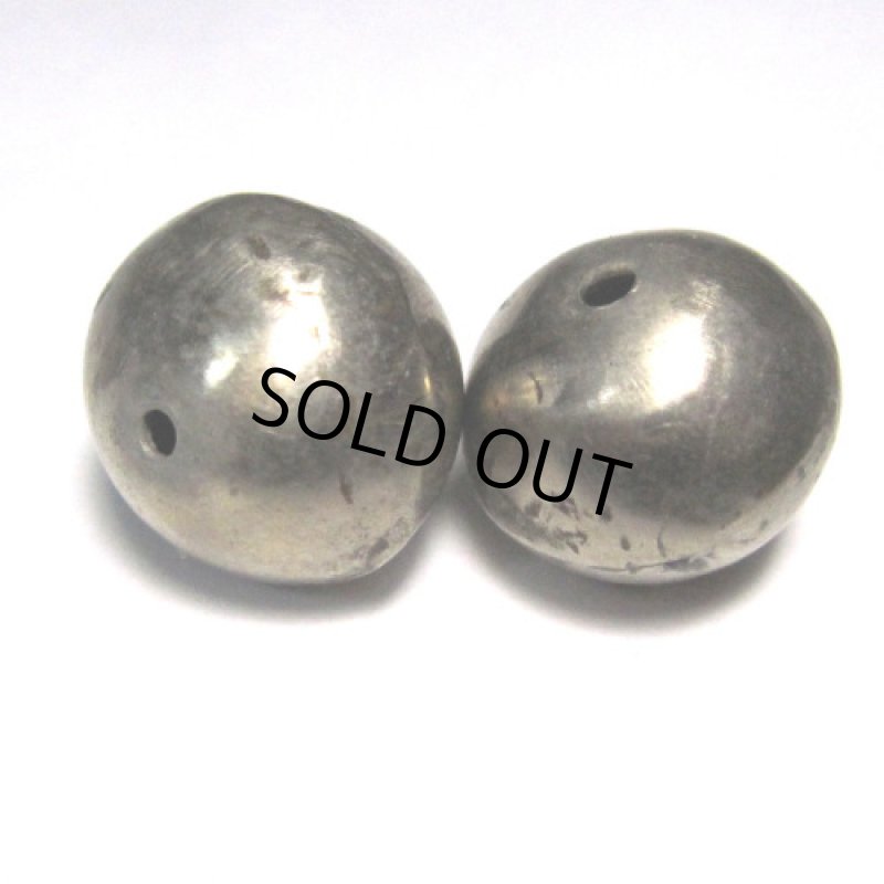 トゥアレグ族シルバービーズ(複数在庫あり)