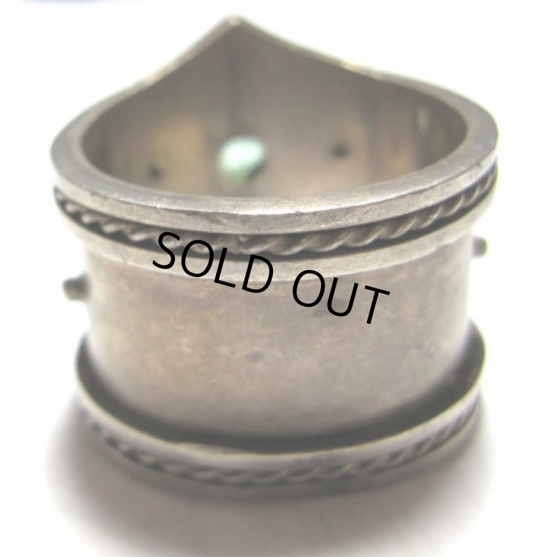 エメラルドのハンドメイドシルバーリング