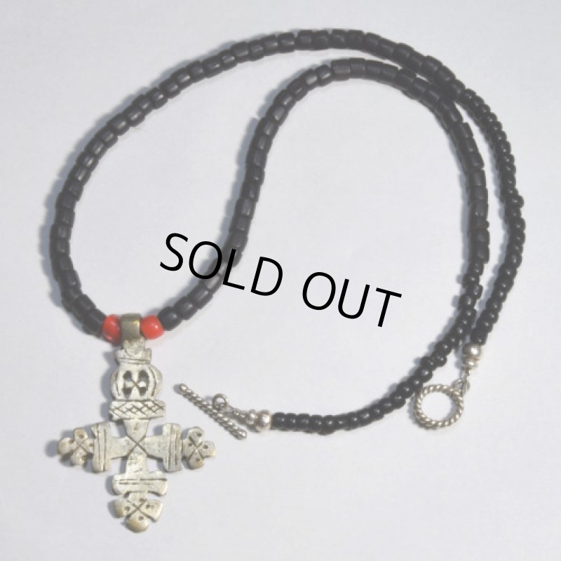 エチオピアンクロスのネックレス