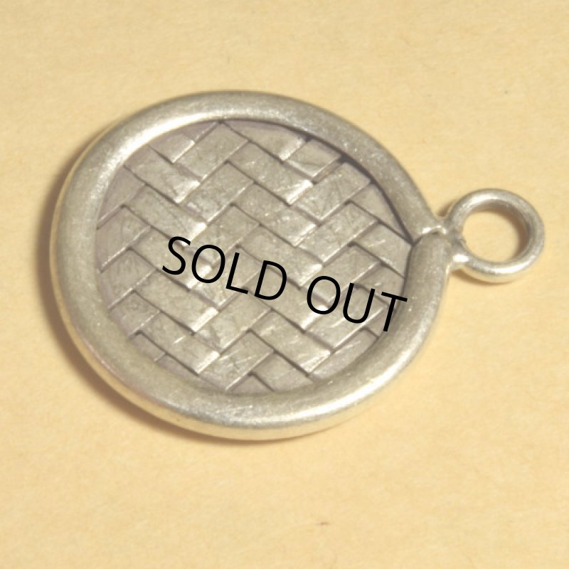 カレンシルバーチャーム