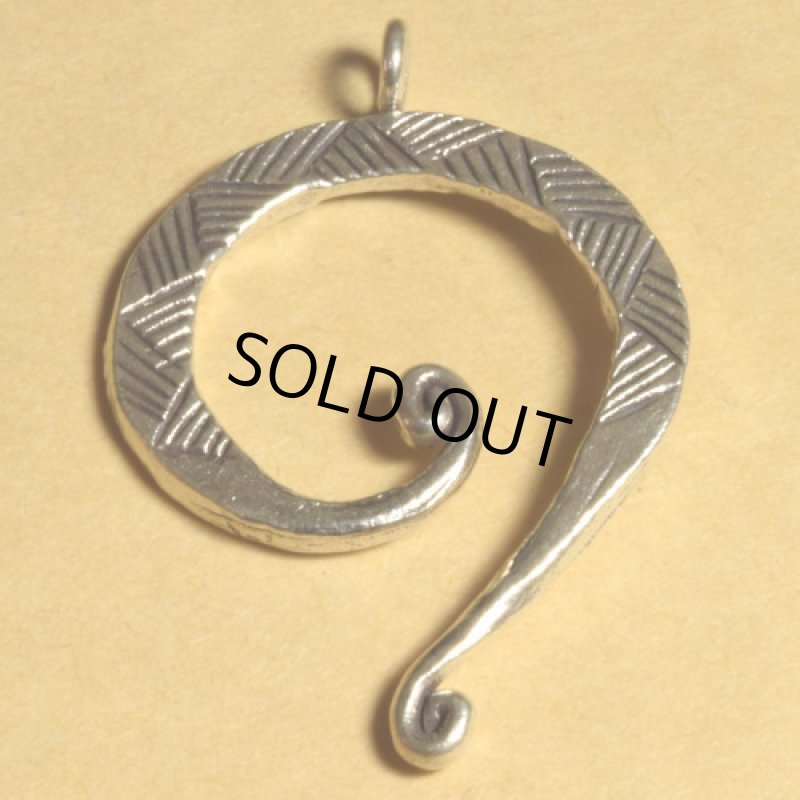 カレンシルバーチャーム