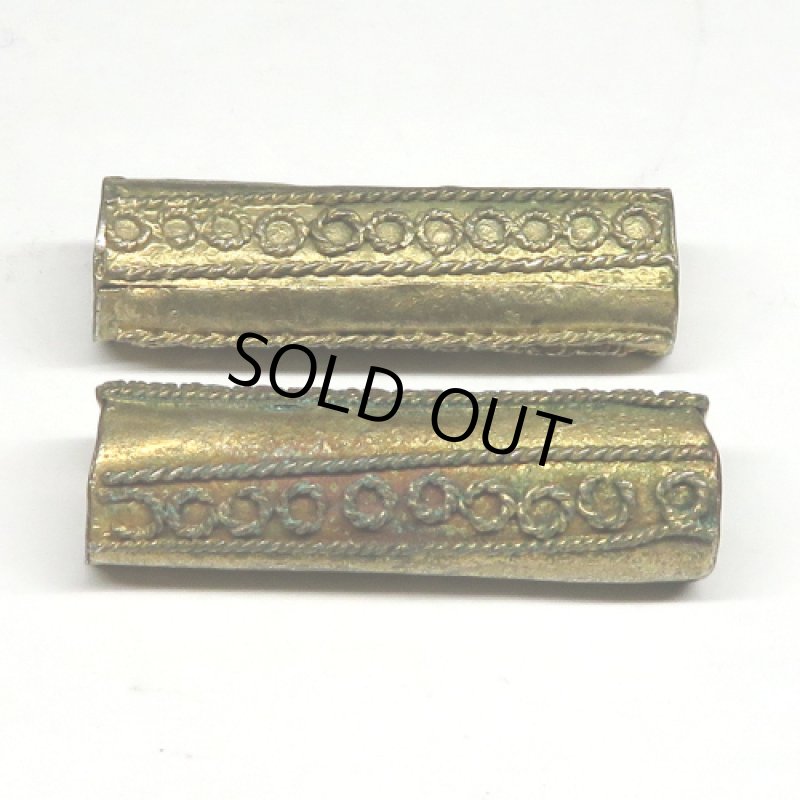 ヨルバ族真鍮ビーズ　2個セット