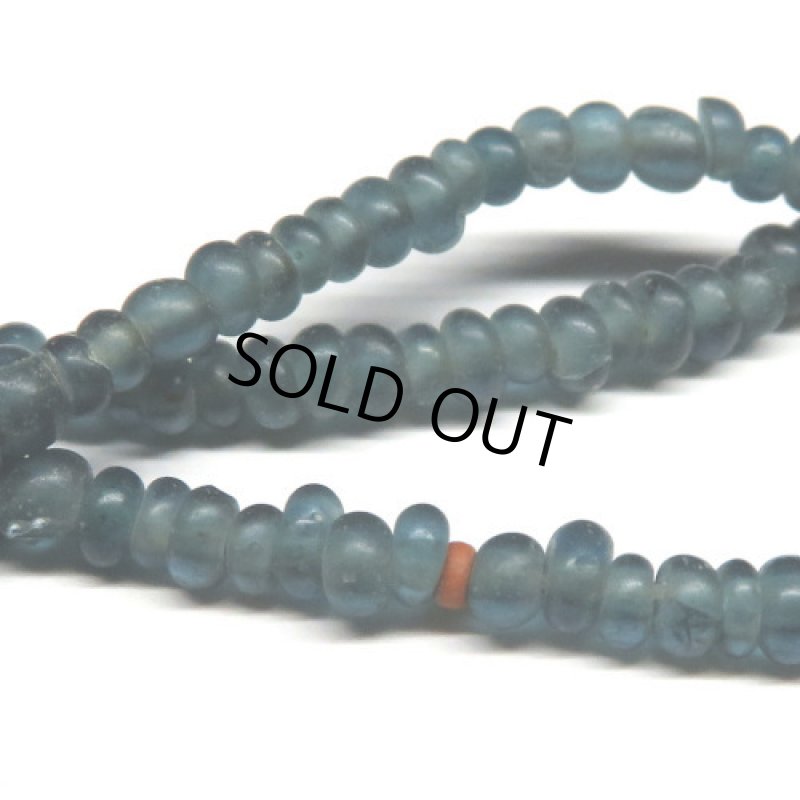 ブルーグレーインドパシフィックビーズ細連