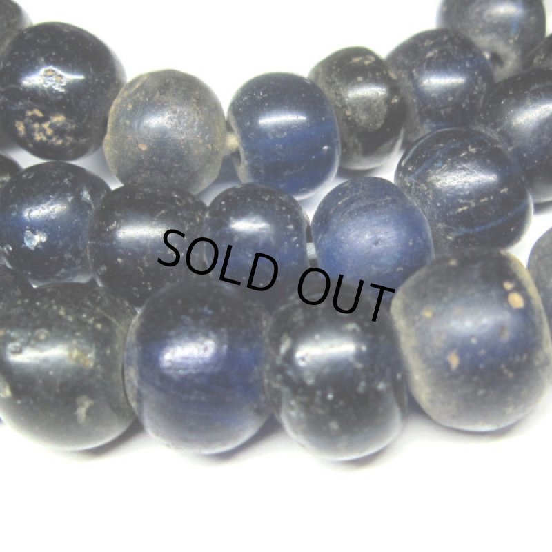 大粒瑠璃色インドパシフィックビーズ連