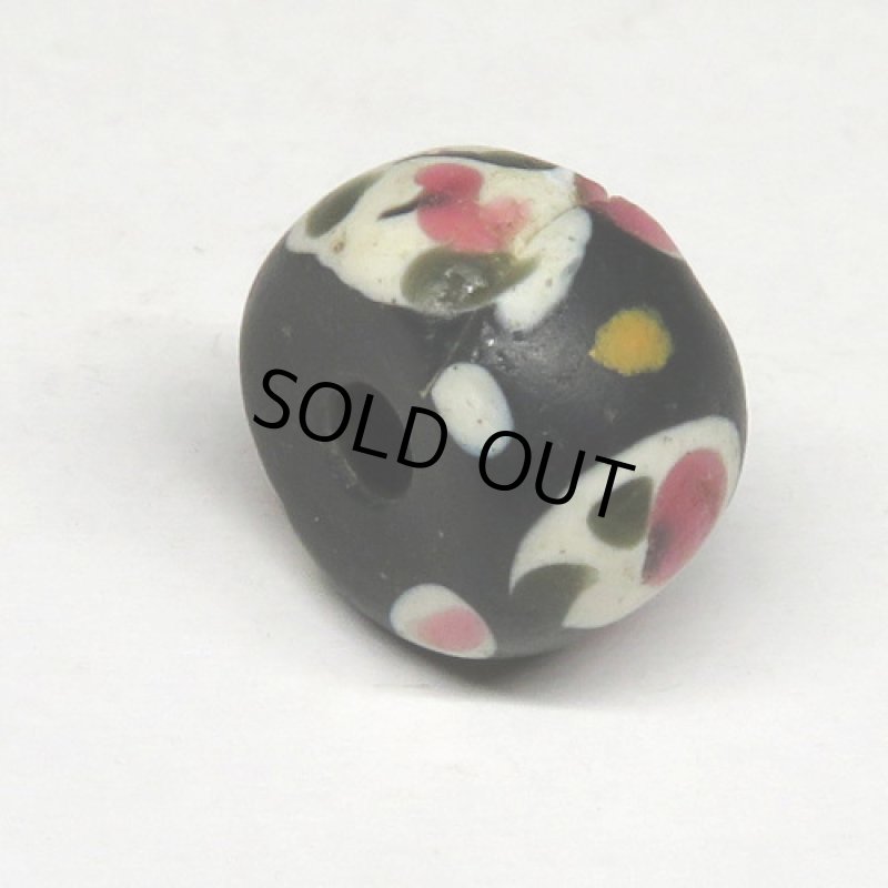 黒のファンシーアイ