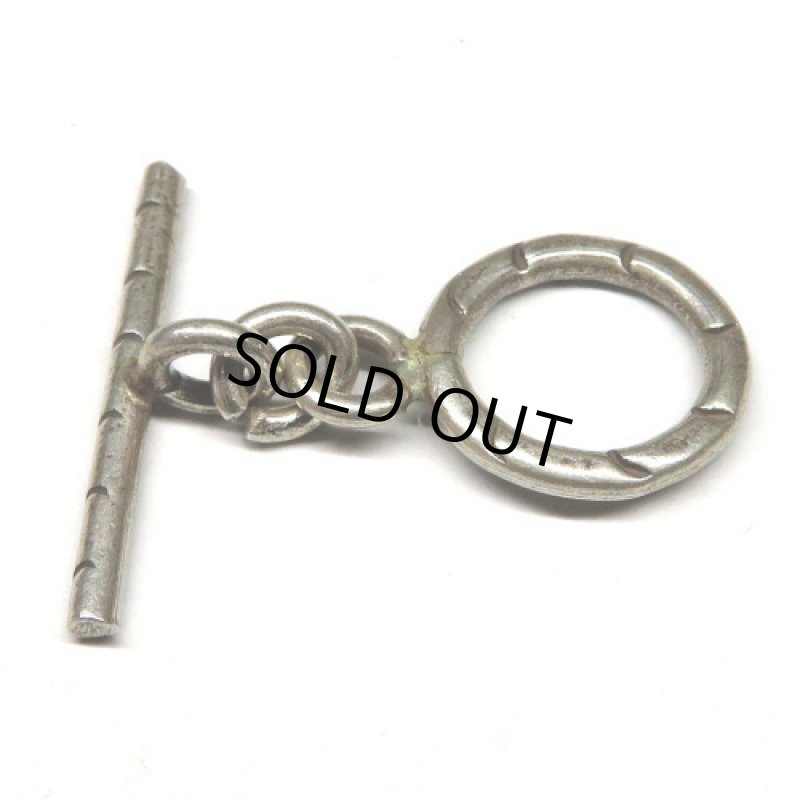 カレンシルバー留め具