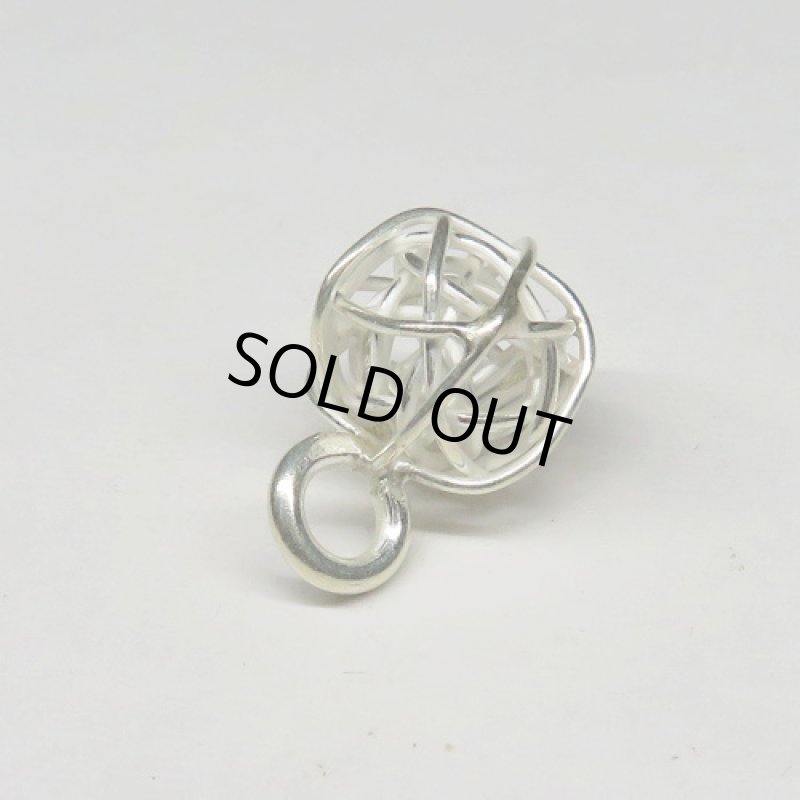 カレンシルバーチャーム