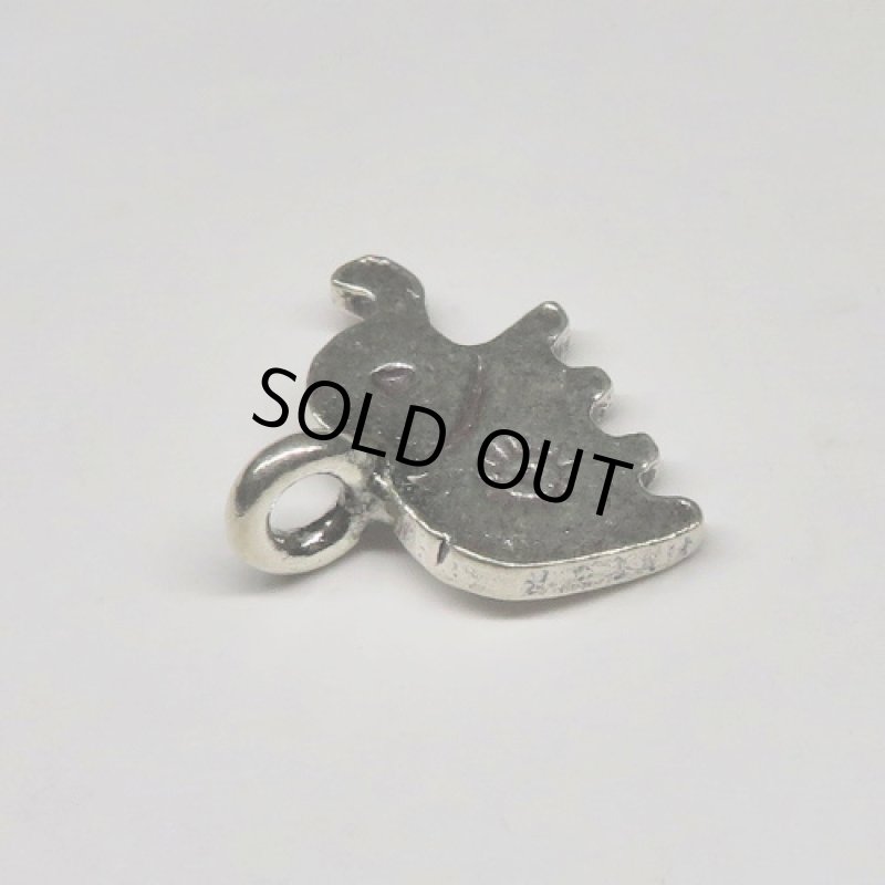 カレンシルバーチャーム