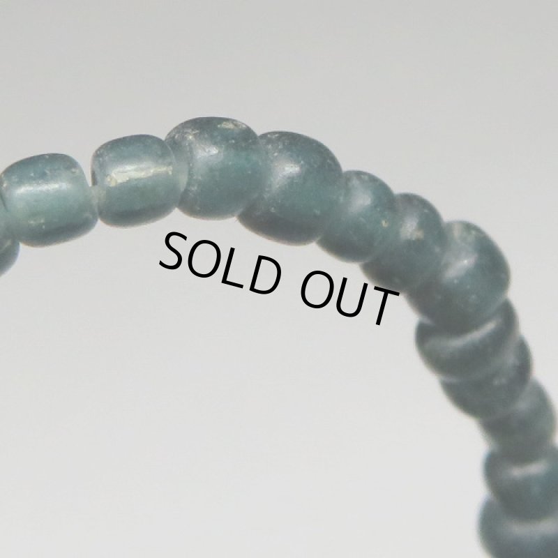 ブルーグレーインドパシフィックビーズ細連