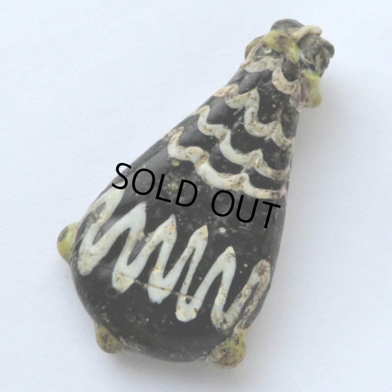 イスラム期ガラスペンダントトップ