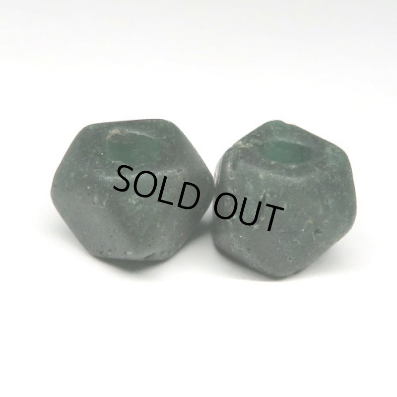 ジャワ深緑クリア多面体　2個セット