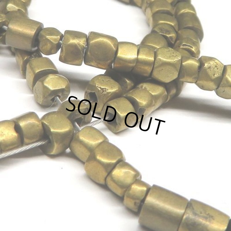 アフリカ真鍮ビーズ　短連