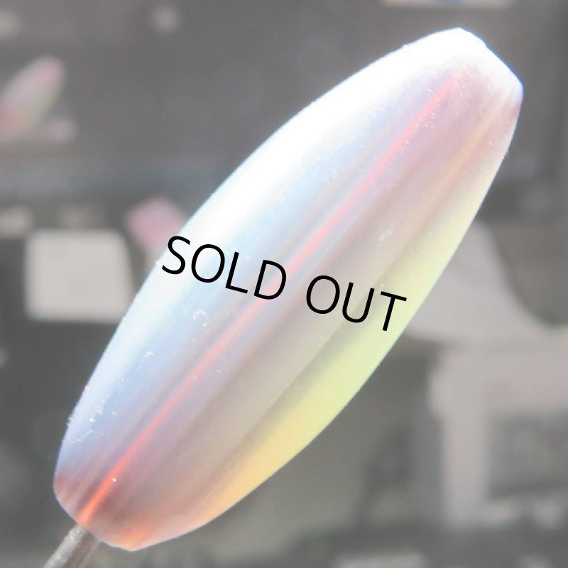 ルイジ・カテラン作　オパール乳白シェブロン