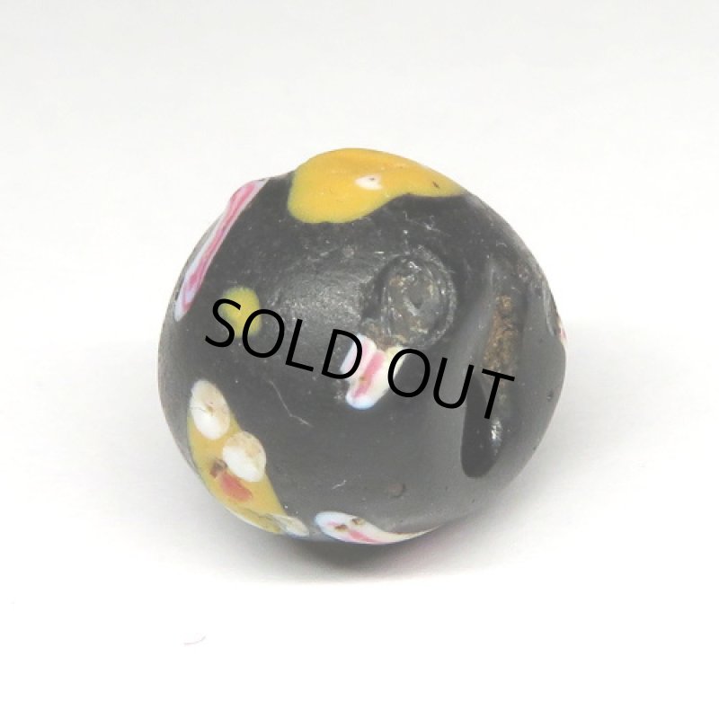 黒のファンシーアイ