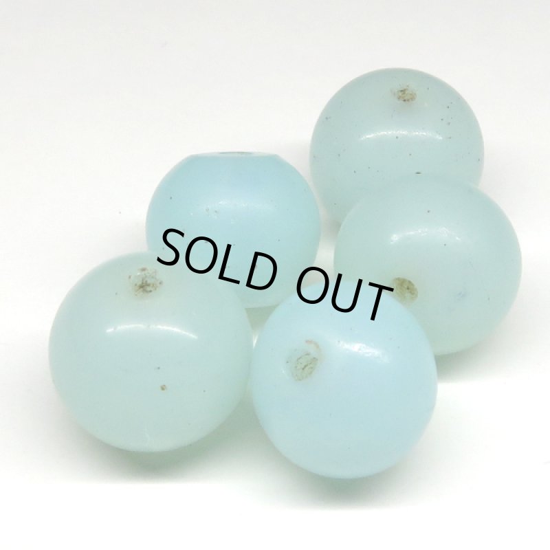 ナガ族　乳白の玉（複数在庫あり）