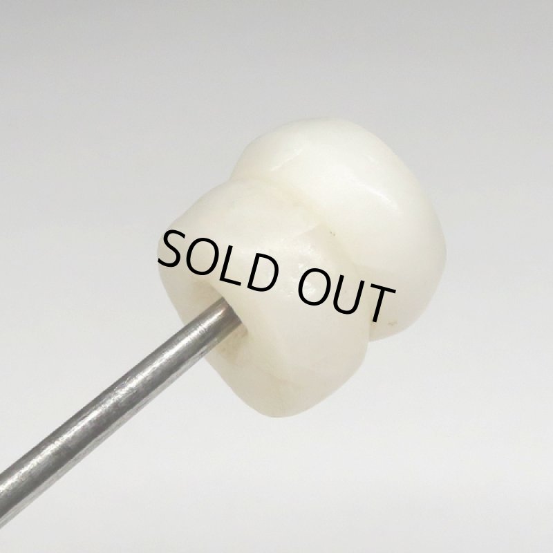 ジュンネ発掘古代乳白水晶ディスク型　2個セット