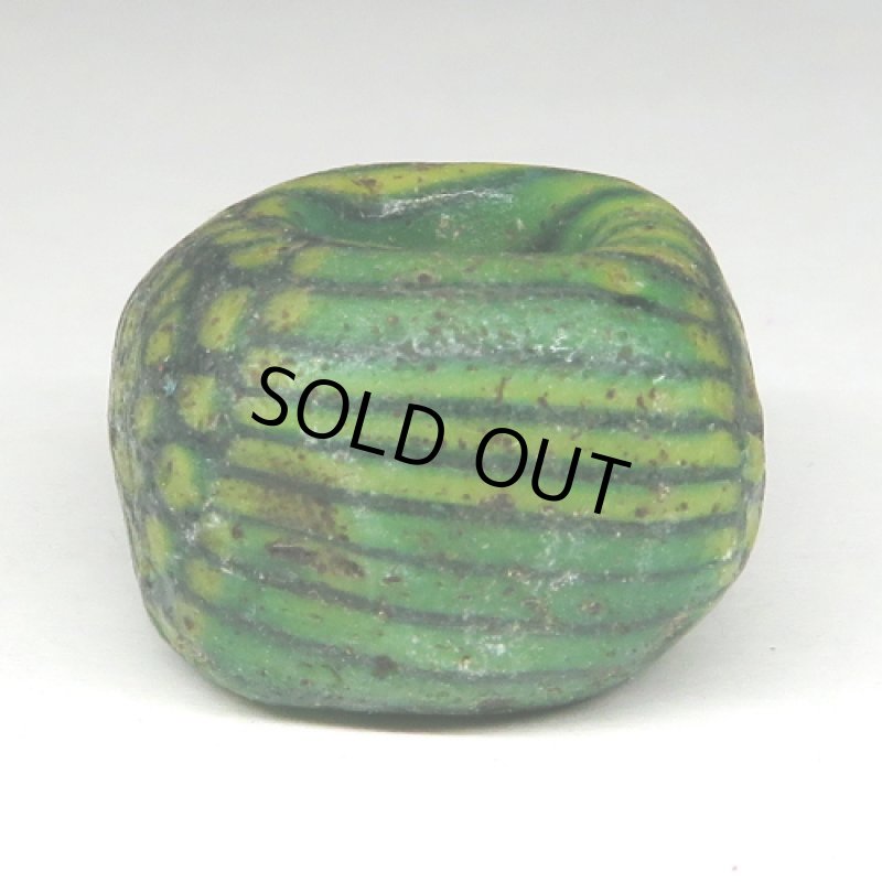 モザイク芯玉(ピアスドモザイク)