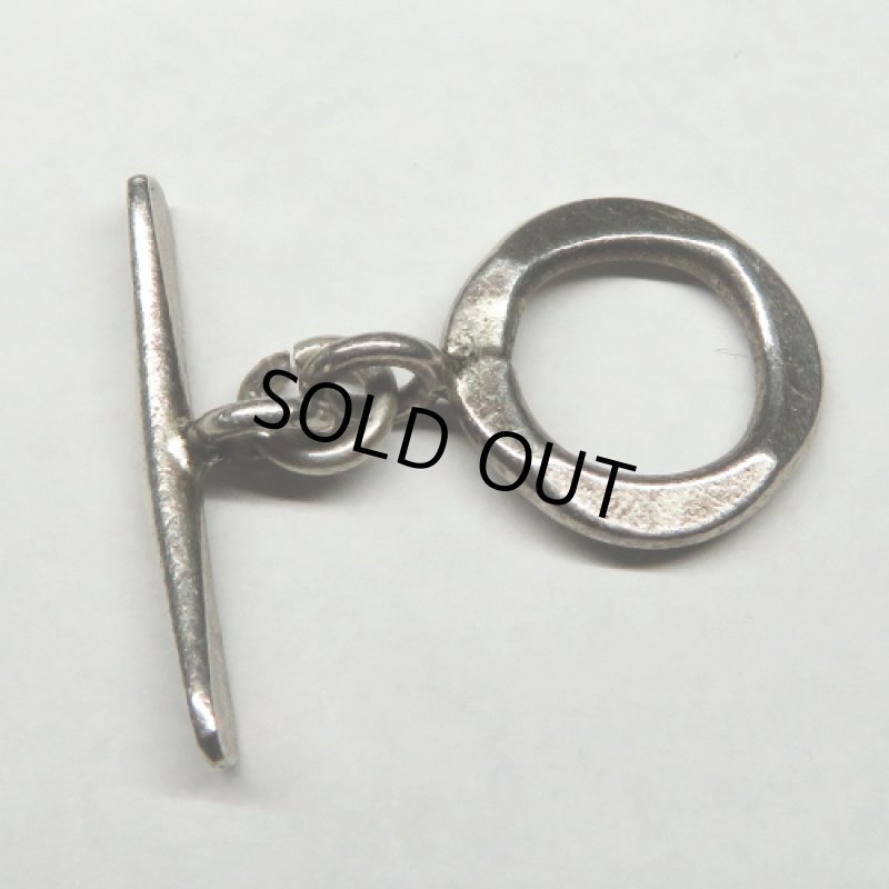 カレンシルバー留め具