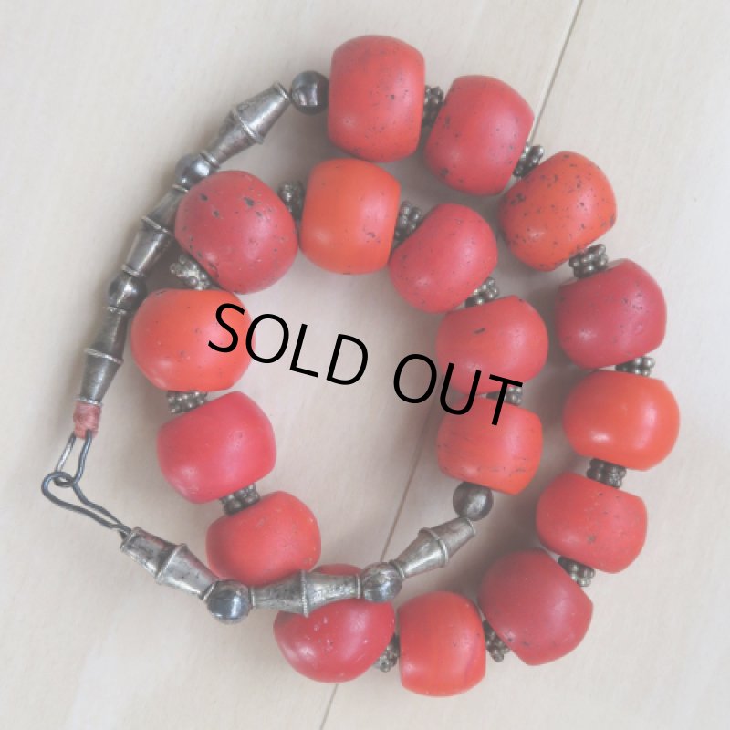 ナガ族グラスコーラル　ネックレス