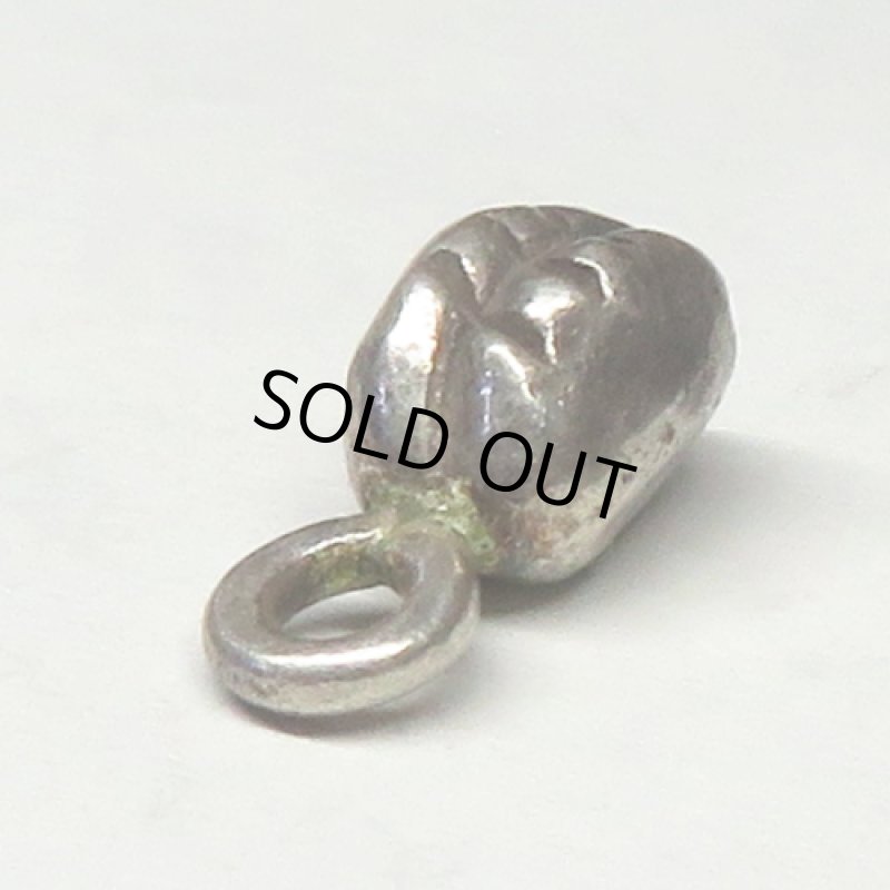 カレンシルバーチャーム